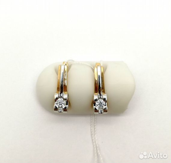 Серьги с синтетическим камнем Золото