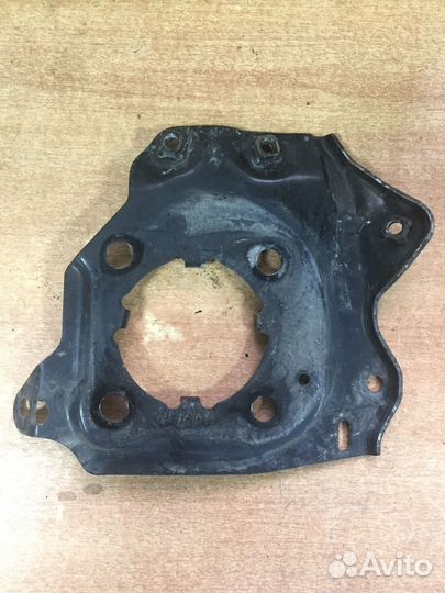 Кронштейн амортизатора переднего правого Mazda CX7