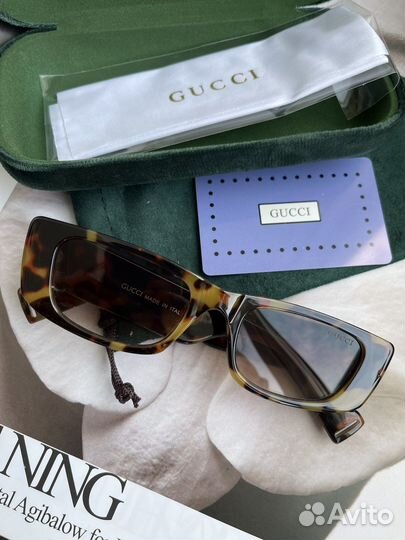 Очки солнцезащитные Gucci