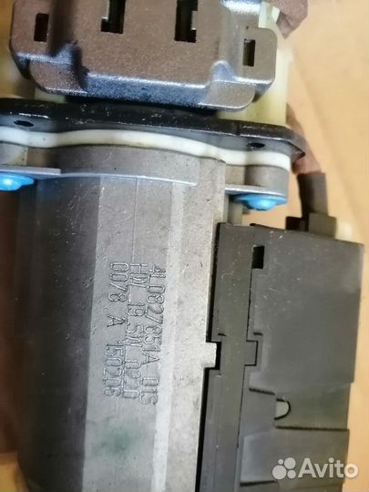 Моторчик люка Audi Q5