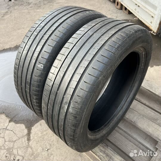 Pirelli P Zero PZ4 245/50 R19