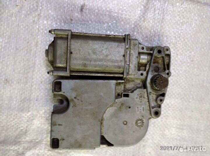 Моторчик люка Vw golf 3