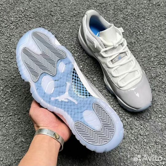 Air Jordan 11 Low 