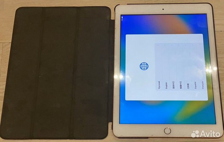 Продается iPad (6th Generation) Wi-Fi