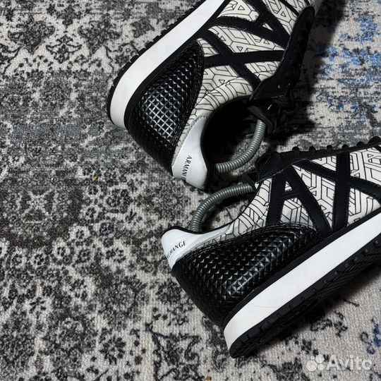 Кроссовки Armani Exchange Sneakers