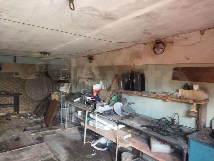 Гараж, > 30 м²