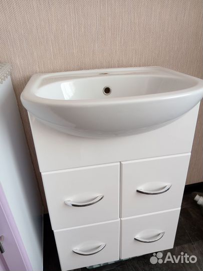 Раковина с тумбой в ванную б/у