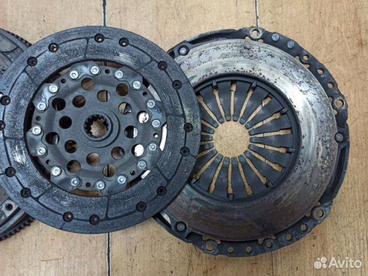 Комплект сцепления Opel Astra H Z17DTH 2008