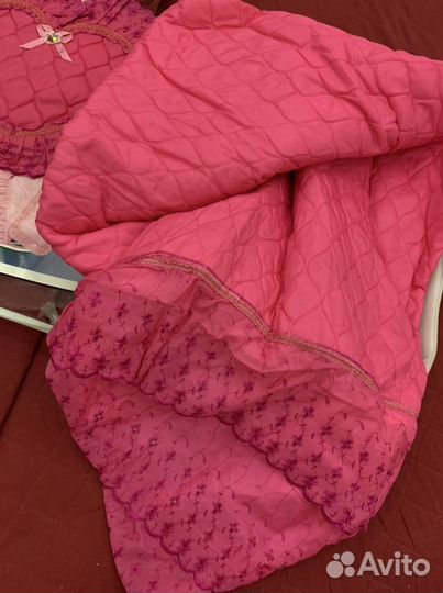 Покрывало на кровать 1,60*2,00 м, две подушки, вал