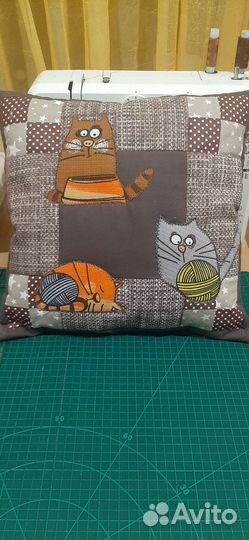 Декоративные подушки в стиле печворк