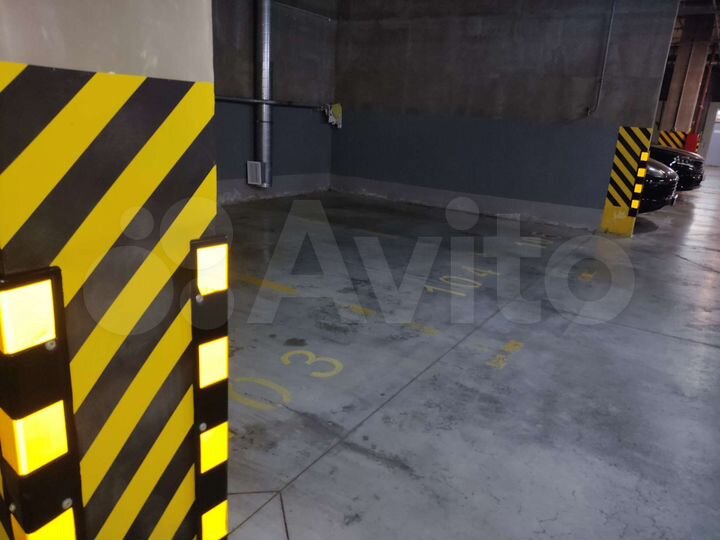 Машиноместо, 13 м²