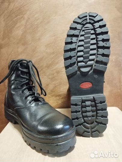 Ботинки демисезонные
