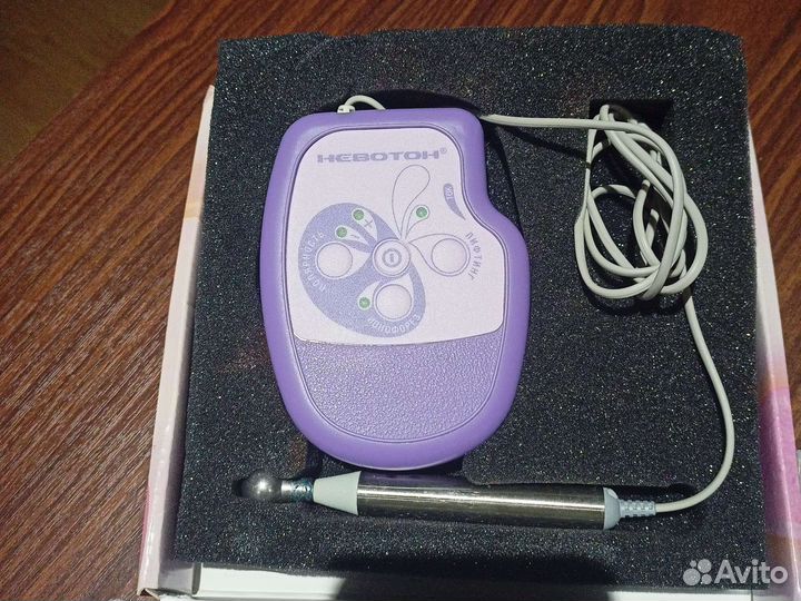 Косметологический аппарат - электромиостимулятор