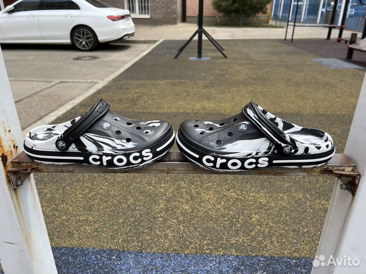 Crocs