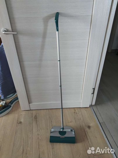 Щётка механическая Leifheit