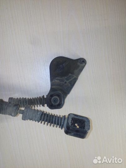 Троса переключения передач Volkswagen Polo 5 седан