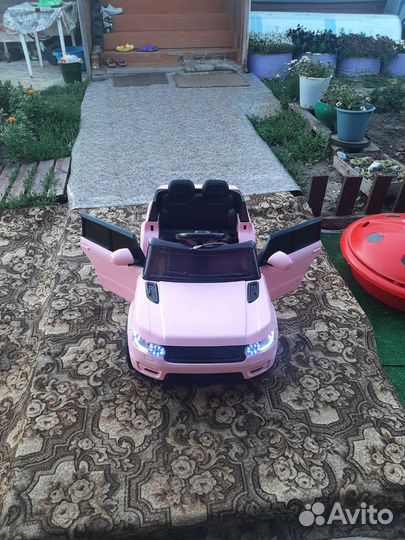 Детский электромобиль