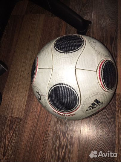 Футбольный мяч adidas europass2008