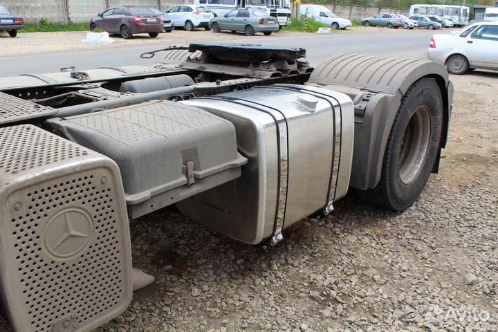 Алюминиевый топливный бак Mercedes на 400 литров