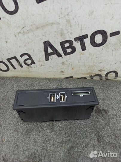 Блок USB, SD карт Mercedes-Benz E-Class 213 2018