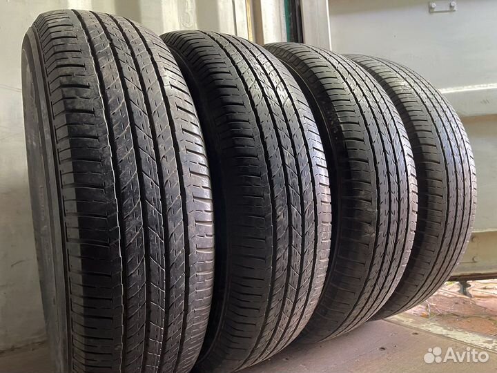 Bridgestone Dueler H/T 215/70 R17