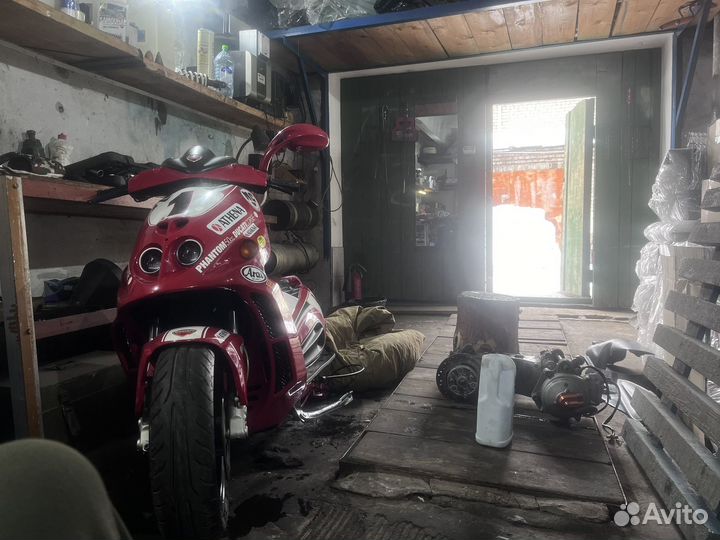 Malaguti f12 phantom Ducati Corse