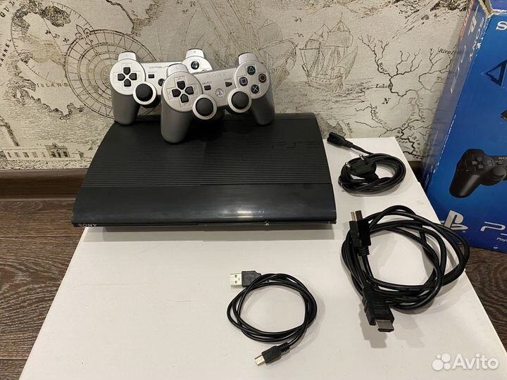 Sony PlayStation 3 Super slim 500GB 2 геймпада