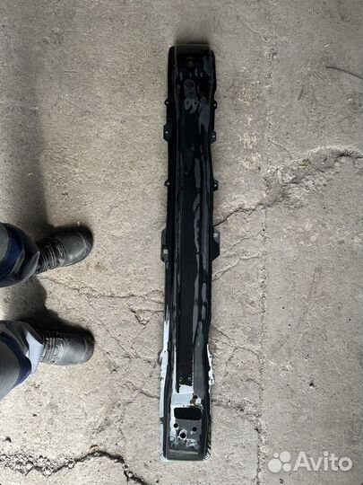 Усилитель переднего бампера X- RAY 752107934R RE