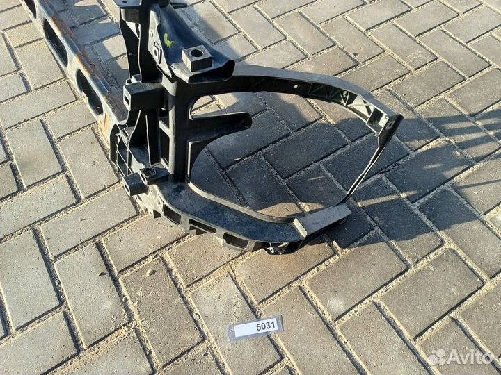 Панель крепления радиатора (телевизор)