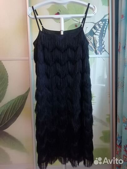 Платья костюмы женские