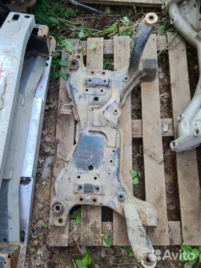 Подрамник передний Ford Focus 2 kkda 2008