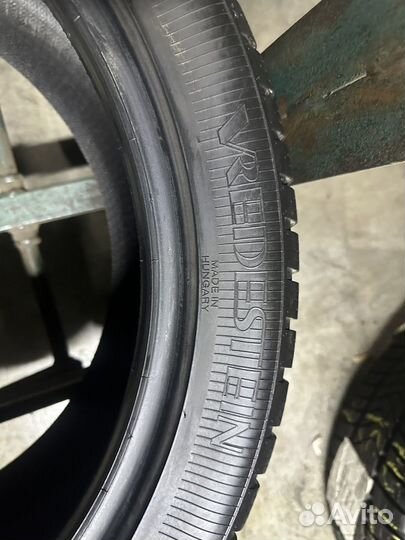 Vredestein QuaTrac Pro 255/40 R19 100Y