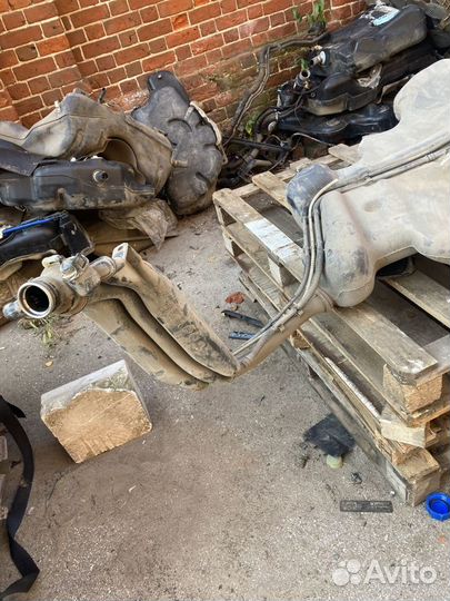 Топливный бак (бензобак) Skoda Octavia (A4)