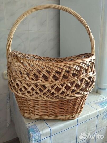 Корзина плетеная