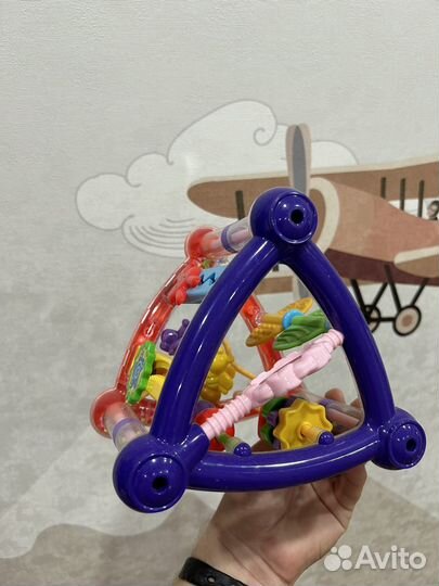 Развивающий треугольник бизиборд