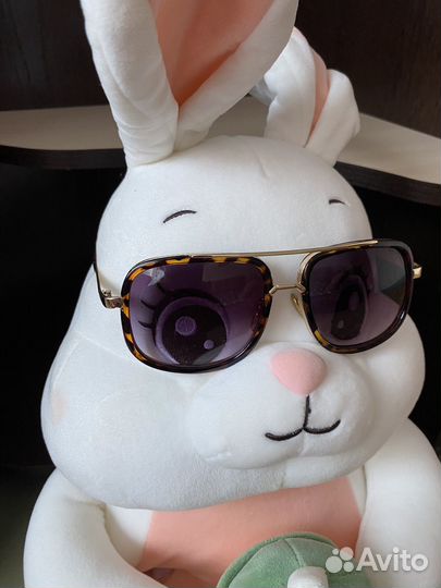 Солнцезащитные очки новые
