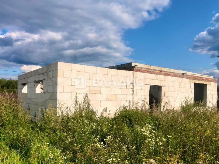 Дом 180 м² на участке 8,5 сот.