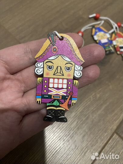 Щелкунчик на елку