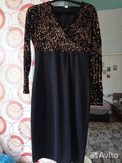 Вечернее платье