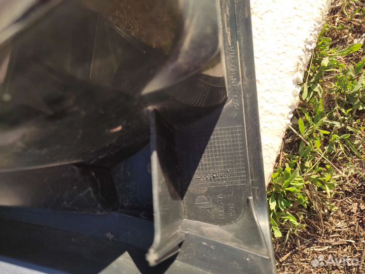 Фонарь задний левый на renault logan 1