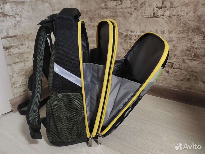 Рюкзак каркасный centrum новый