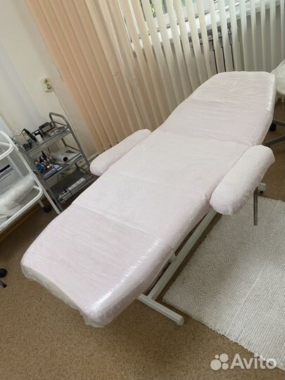 Косметологическое кресло кушетка