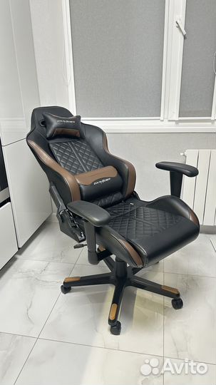 Игровое кресло dxracer OH/DF73/NC
