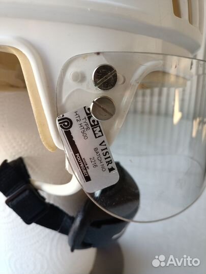 Шлем хоккейный для взрослого