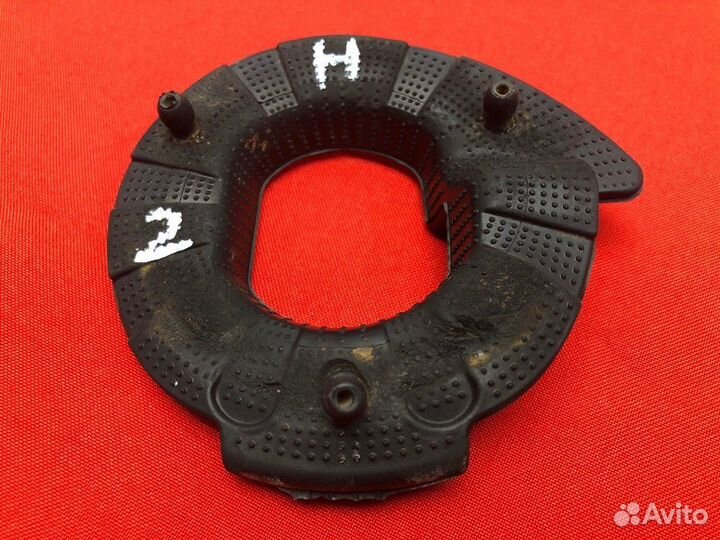 Нижняя подушка пружины задняя Nissan Note E11