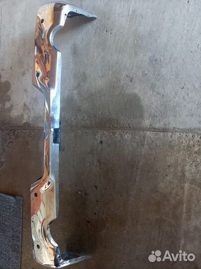 Бампер на Dodge Ram 1500