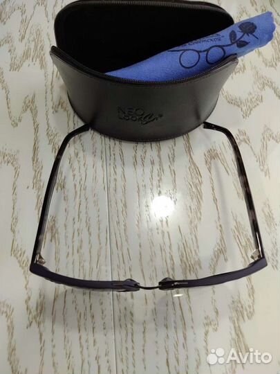 Очки солнцезащитные