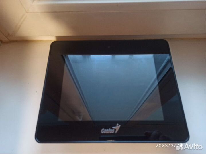 Цифровая фоторамка Genius