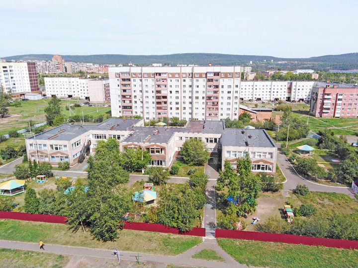 4-к. квартира, 93,3 м², 9/10 эт.