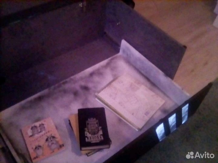 Продаю тумба- журнальный стол- комод- дизайнерский